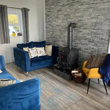 Glenhill - Newly Renovated In A Unique Location Vakantiehuis *