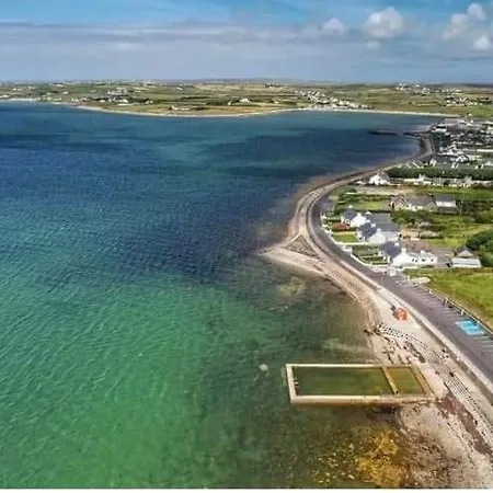 Glenhill - Newly Renovated In A Unique Location Holiday home Belmullet
