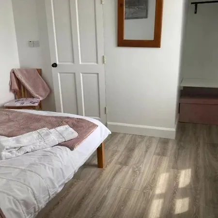 Glenhill - Newly Renovated In A Unique Location Holiday home *