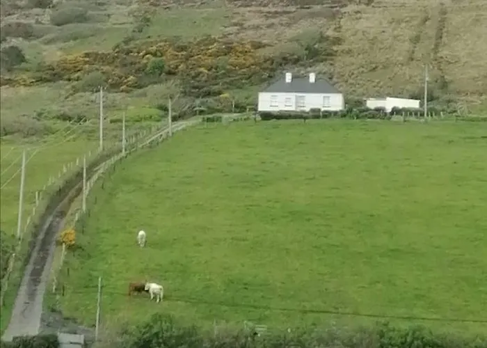 Glenhill - Newly Renovated In A Unique Location Vakantiehuis Belmullet